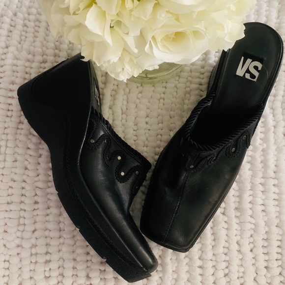 Women’s black slip on high heel mules 10 - Picture 1 of 4